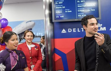 Nuevo Uniformes de Delta Air Lines.