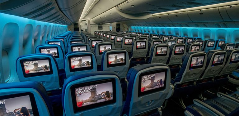 Cabina Economy de un Boeing 777-200ER de Delta Air Lines