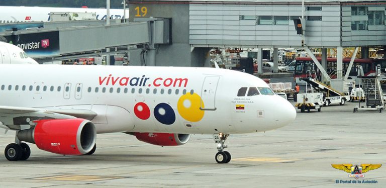 Airbus A320 de Viva Air Colombia en Bogotá.