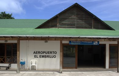 Fachada del Aeropuerto El Embrujo de Providencia.