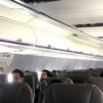 Vista interior en un vuelo de Wingo entre Bogotá y Cancún.