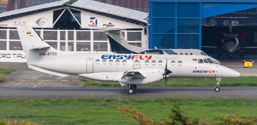 Jetstream 41 de EasyFly en el Aeropuerto Olaya Herrera de Medellín.