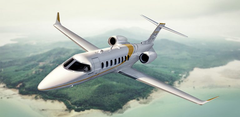 Bombardier Learjet 75.