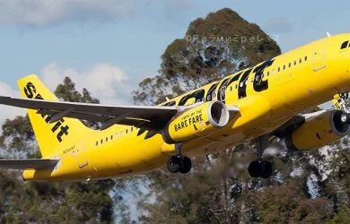 Airbus A320 de Spirit despegando de Rionegro.