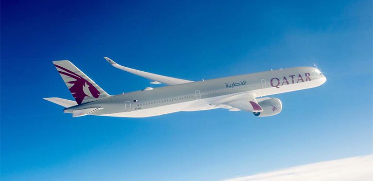 Airbus A350-1000 de Qatar Airways en vuelo.