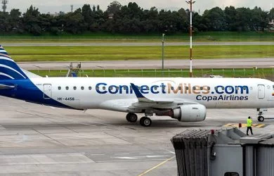 Embraer 190 de Copa Airlines con livery de ConnectMiles.