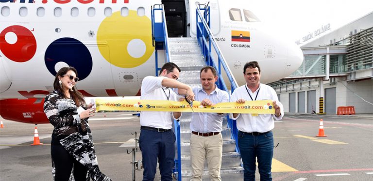 Airbus A320 HK-5277 "Santa Marta" de Viva Air.