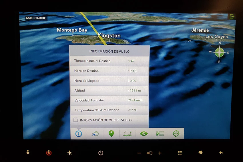 Mapa de vuelo en un Airbus A319 de American Airlines entre Pereira y Miami.