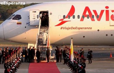 Boeing 787 de Avianca que transportó al Papa Francisco de Panamá a Roma.