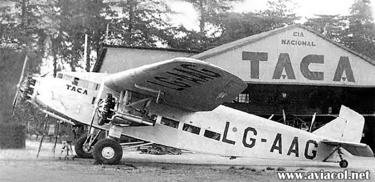Uno de los primeros aviones de TACA.