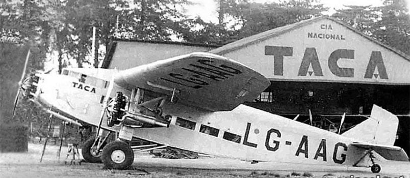 Uno de los primeros aviones de TACA.