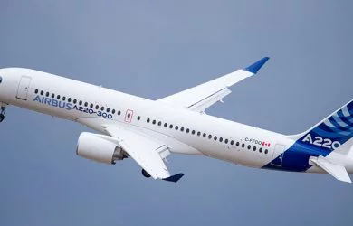 Airbus A220 en vuelo de pruebas.