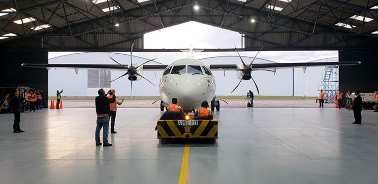 ATR 72-600 de EasyFly en su bienvenida a Bogotá.