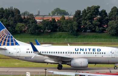 Boeing 737-700 de United Airlines en Bogotá.