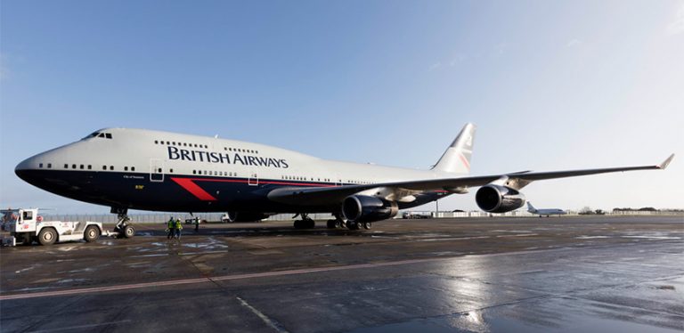 Boeing 747-400 de British Airways con livery Landor.