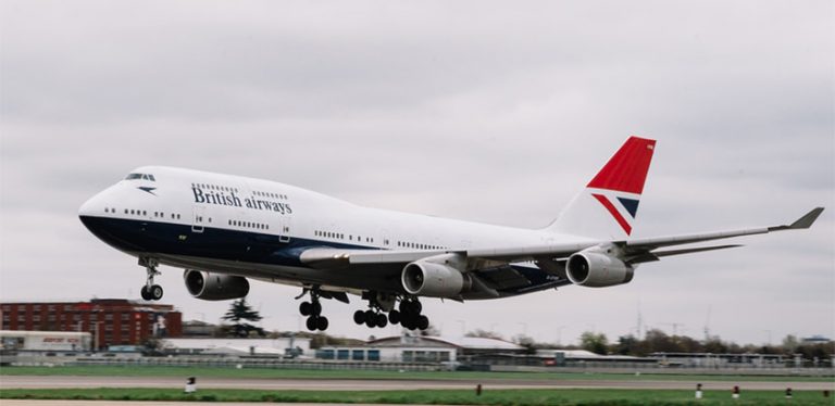Boeing 747-400 de British Airways con livery retro de Negus.