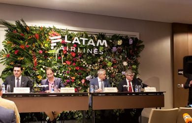 Rueda de prensa para la presentación del plan de expansión de LATAM Airlines en Colombia.