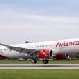 Airbus A321neo de Avianca aterrizando.