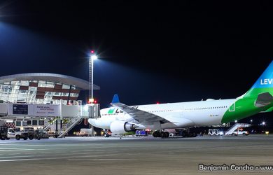 Airbus A330-200 de Level en el vuelo inaugural a Santiago de Chile.