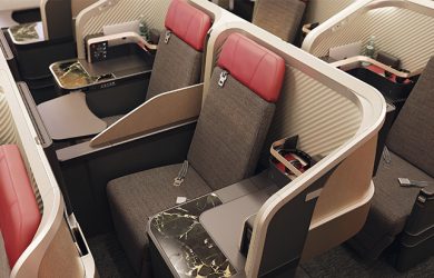 Boeing 767 de LATAM Airlines con los nuevos interiores de cabina.