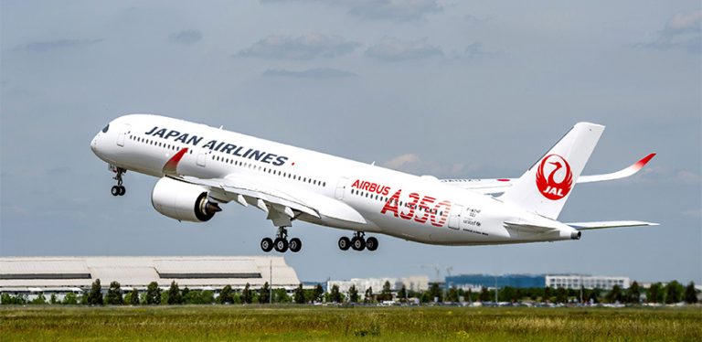 Primer Airbus A350 de Japan Airlines.