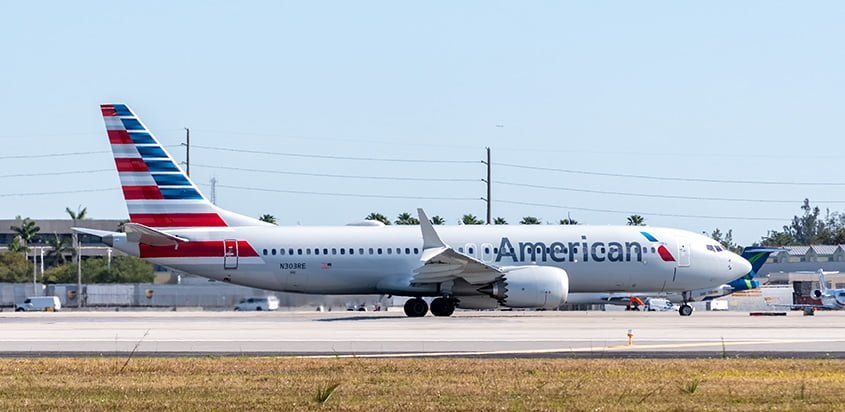 Boeing 737 MAX 8 de American Airlines en el Aeropuerto de Miami.