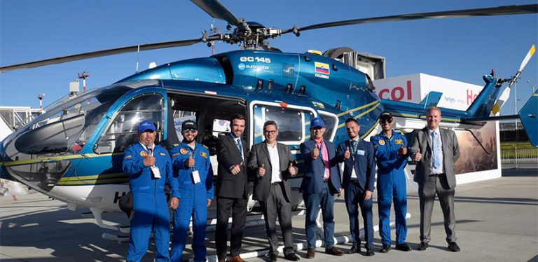 Condecoración a Helistar durante F-AIR 2019.