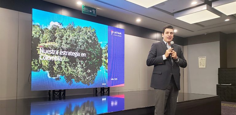 Presentación de la nueva estrategia de sostenibilidad de LATAM Airlines Colombia.