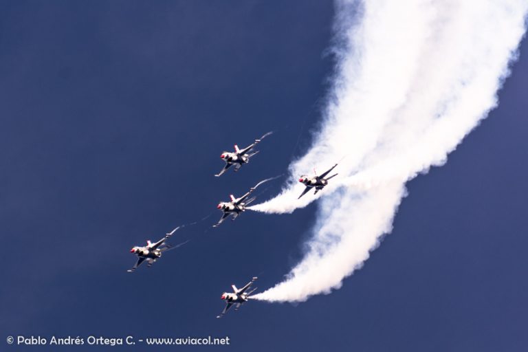 Thunderbirs durante la F-AIR Colombia 2019.