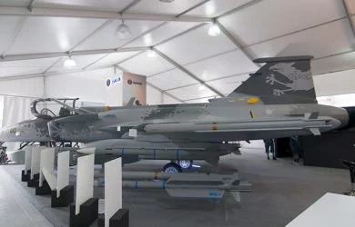 Modelo a escala real del Gripen de Saab en F-AIR 2017.