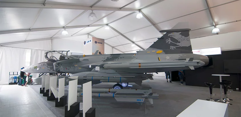 Modelo a escala real del Gripen de Saab en F-AIR 2017.