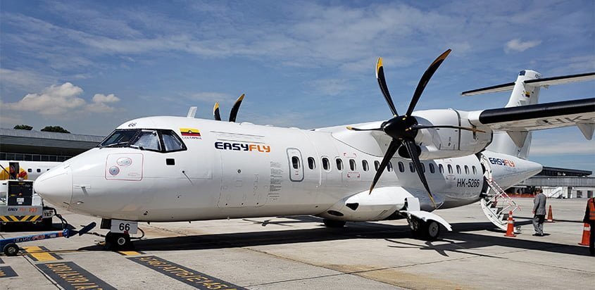 ATR 42 de EasyFly en el Puente Aéreo.