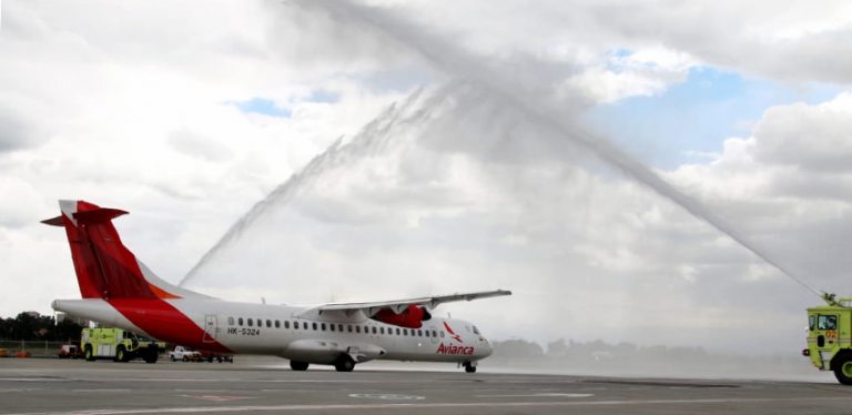 ATR72-600 de Avianca en el bautizo del vuelo entre Bogotá y Tumaco.