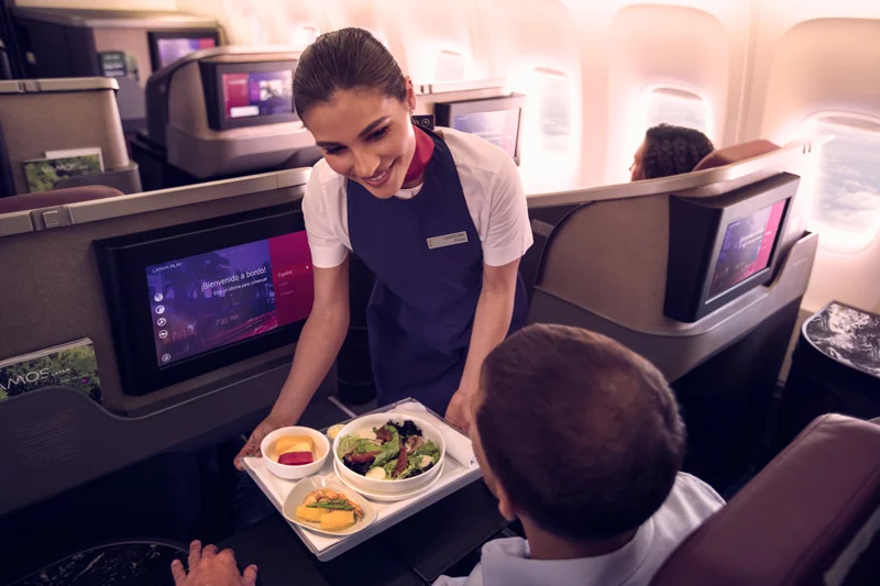 Nueva cabina Premium Business de LATAM Airlines en un Boeing 777-300.