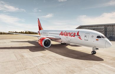 Boeing 787-8 de Avianca en el recinto de prueba de motores.
