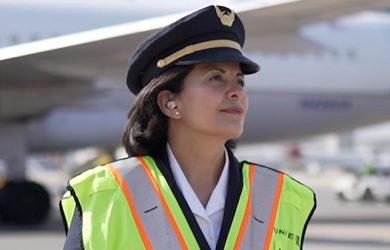 Claudia Zapata, piloto de United Airlines.