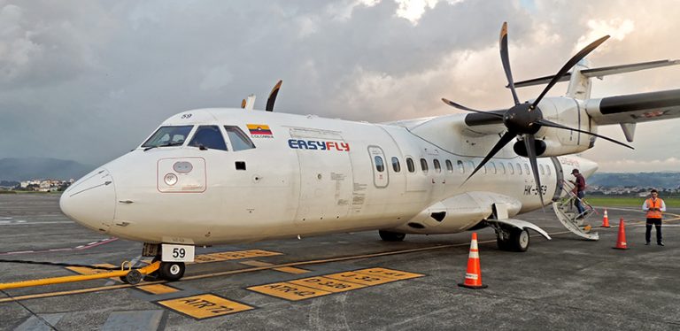 ATR 42 de EasyFly en el Aeropuerto Matecaña de Pereira.