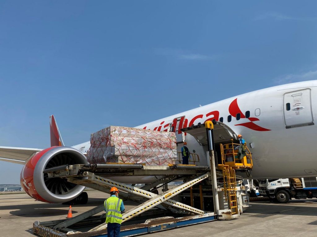 Transporte de carga humanitaria en vuelo de Avianca entre Colombia y China.