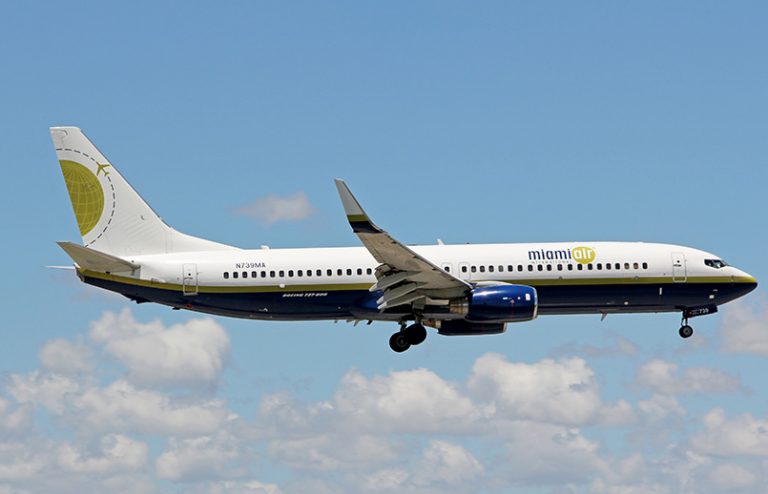 Boeing 737-800 de Miami Air.
