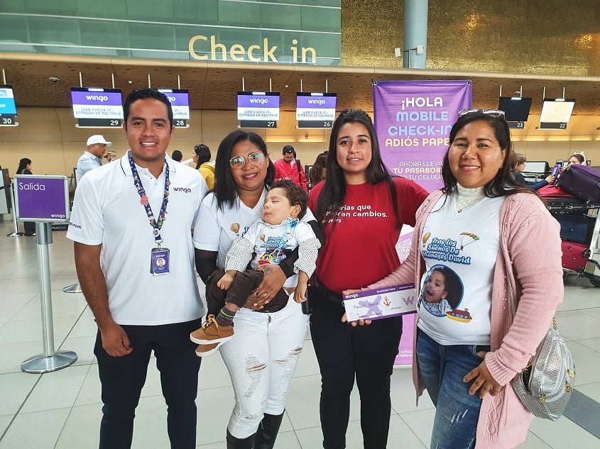 Niño colombiano transportado por Wingo a Ecuador en tratamiento médico.