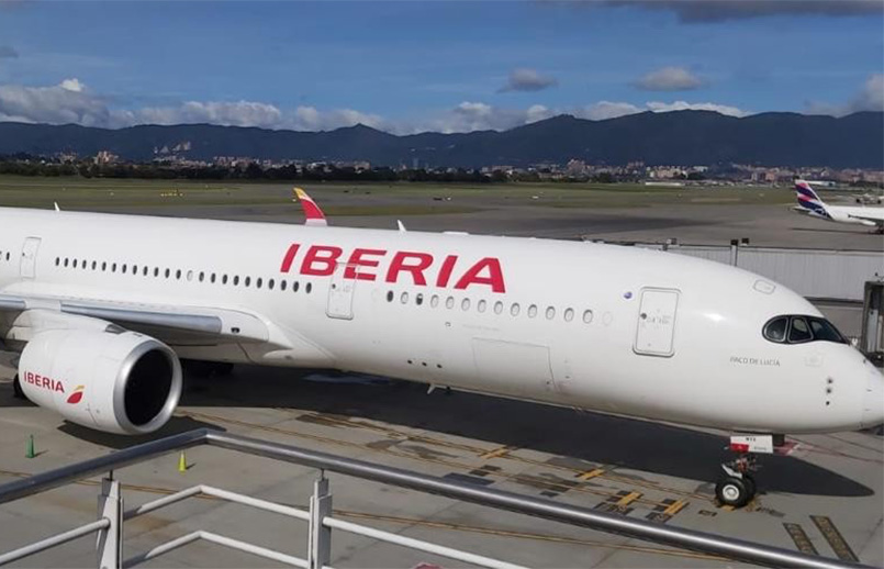Airbus A350 de Iberia en Bogotá.