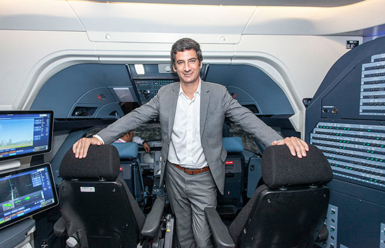 Félix Antelo, anterior presidente y CEO de Viva Air.