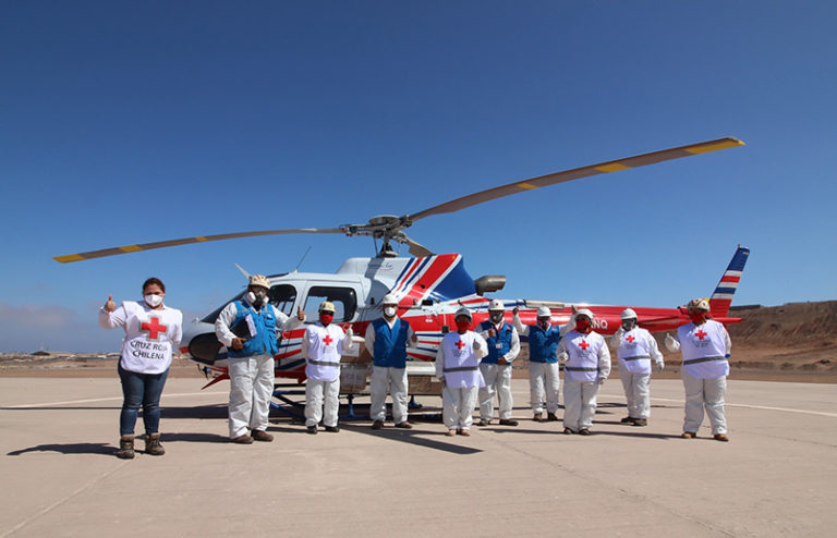 Airbus Helicopters H125 transportando insumos médicos en Chile.