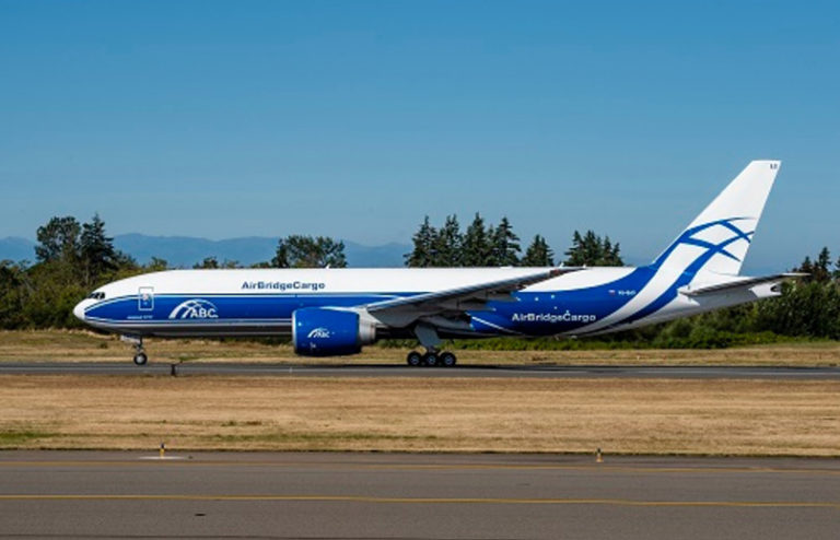 Boeing 777F de Volga-Dnepr.