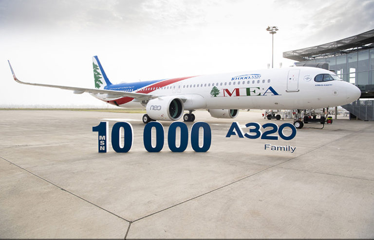 Entrega del A320 No. 10.000 a MEA.