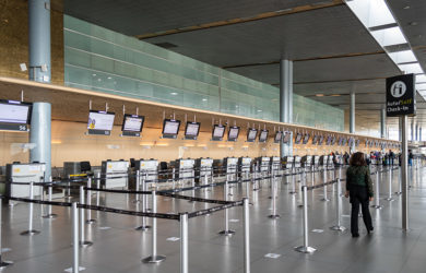 Área de registro (check-in), del aeropuerto internacional Eldorado de Bogotá.