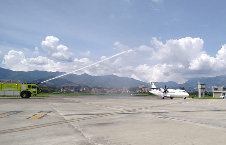 Vuelo inaugural de EasyFly entre Medellín y Cartagena.