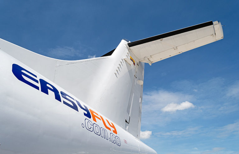 ATR 42 de EasyFly en el Terminal Puente Aéreo de Bogotá.