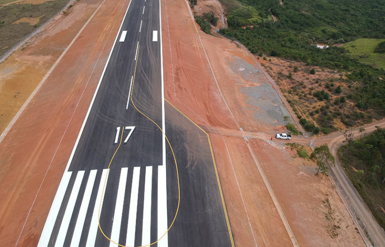 Pista del Aeropuerto Los Pozos de San Gil, Santander.