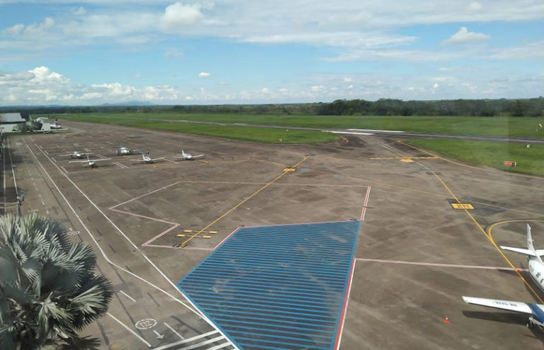 Plataforma del aeropuerto Vanguardia de Villavicencio.